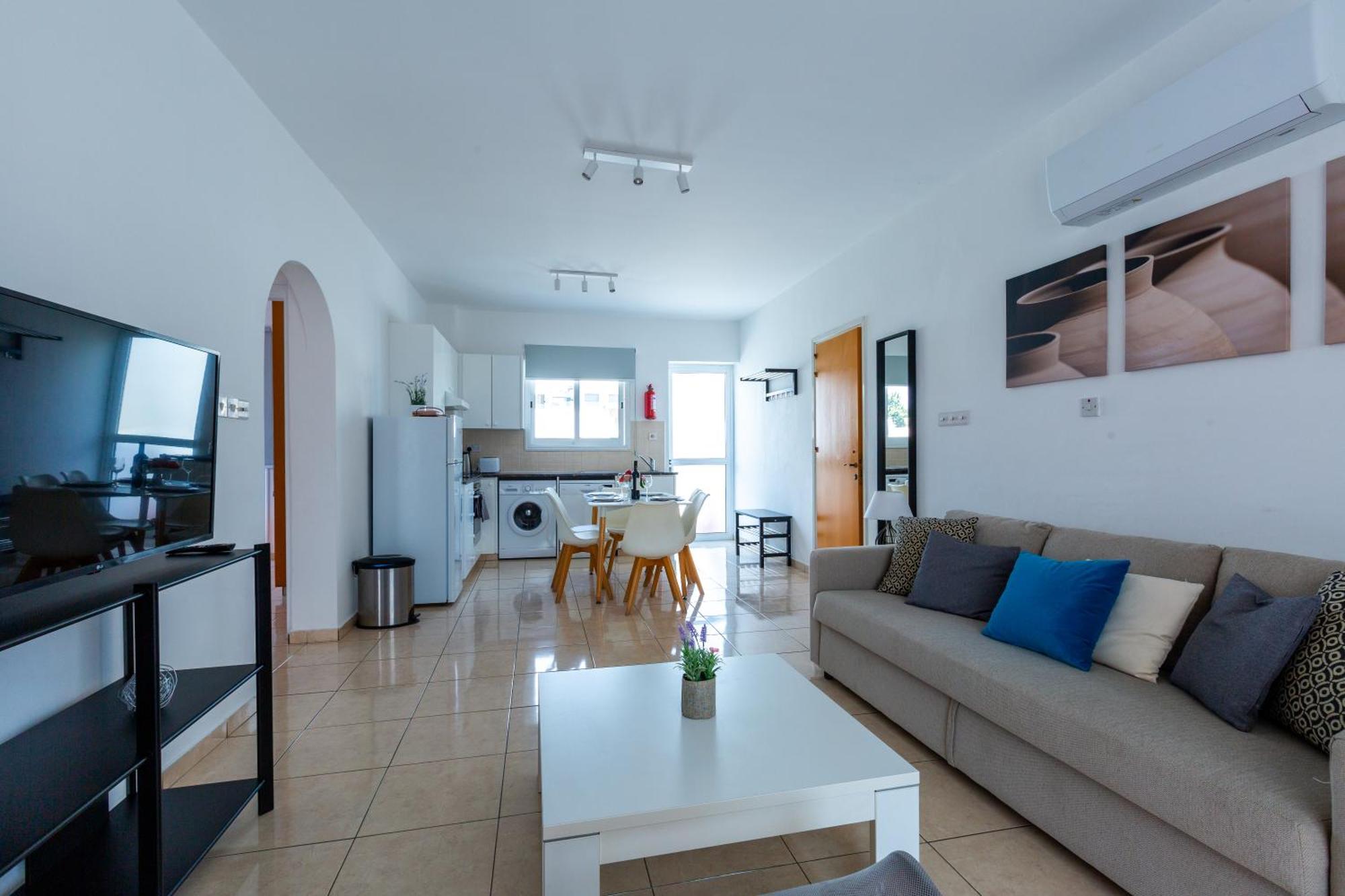 Beautiful 2 Bed Apartment In Paphos Cyprus エクステリア 写真