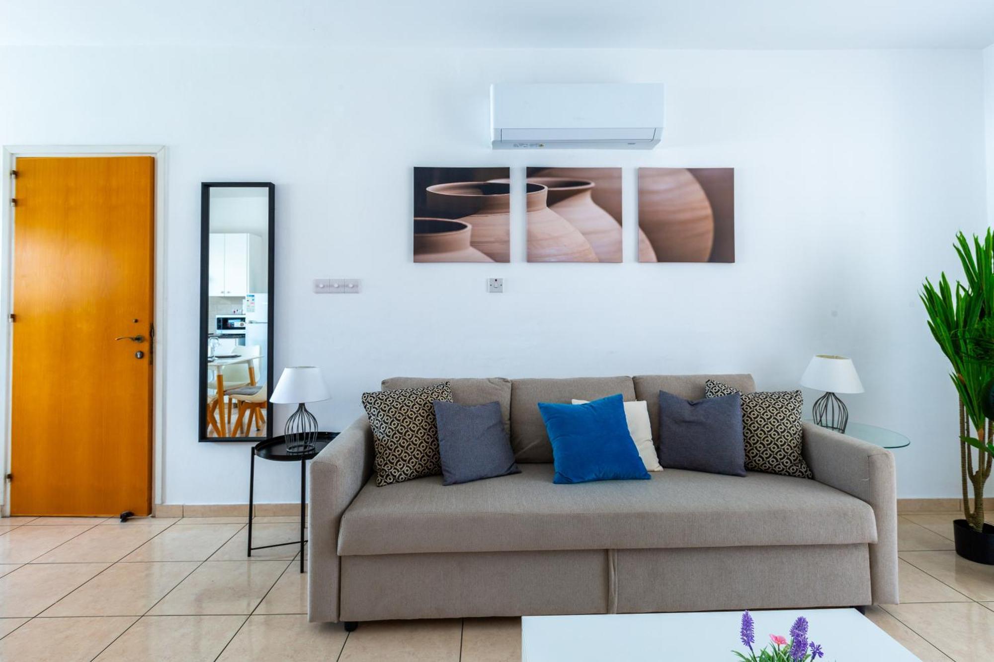 Beautiful 2 Bed Apartment In Paphos Cyprus エクステリア 写真