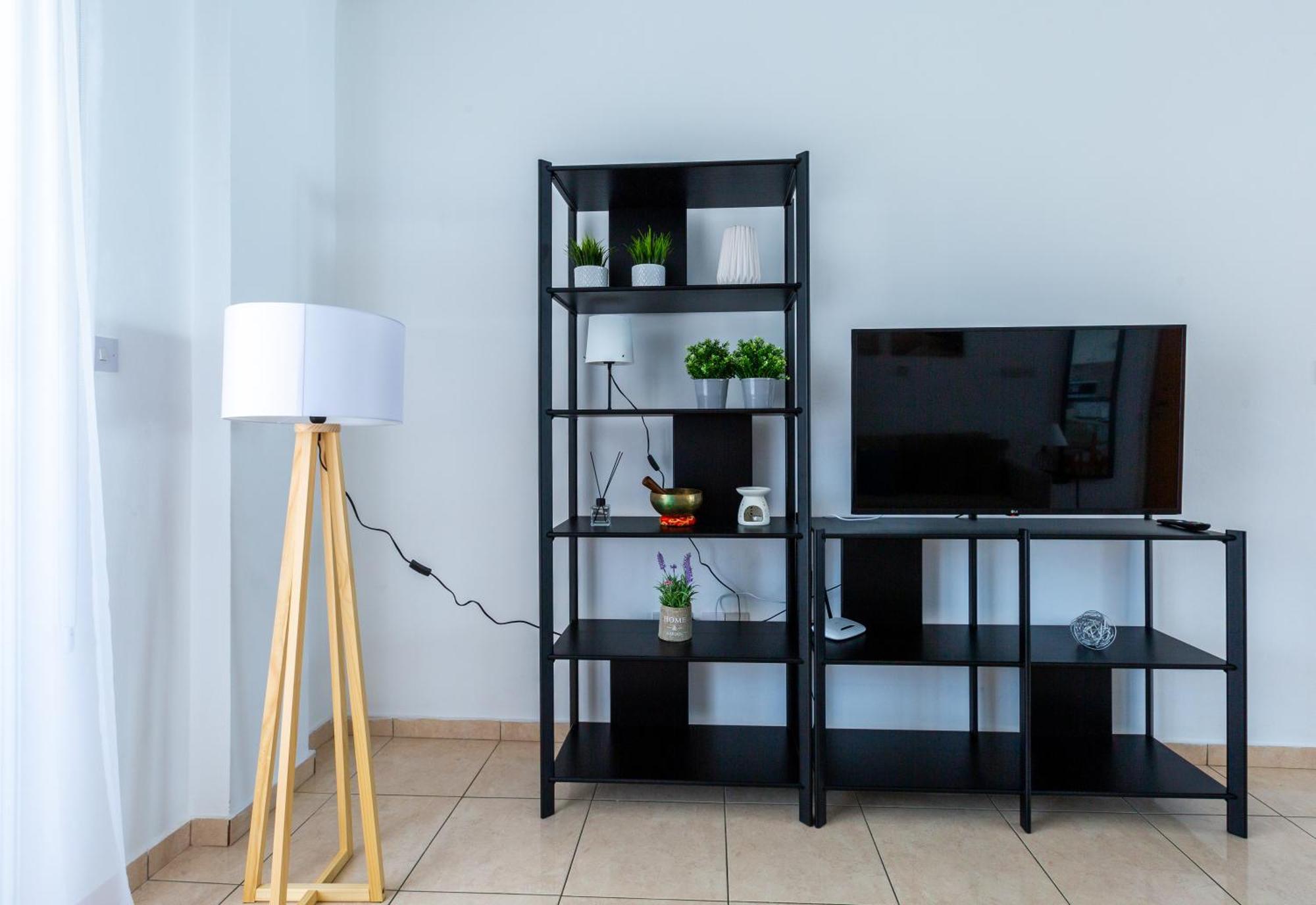 Beautiful 2 Bed Apartment In Paphos Cyprus エクステリア 写真