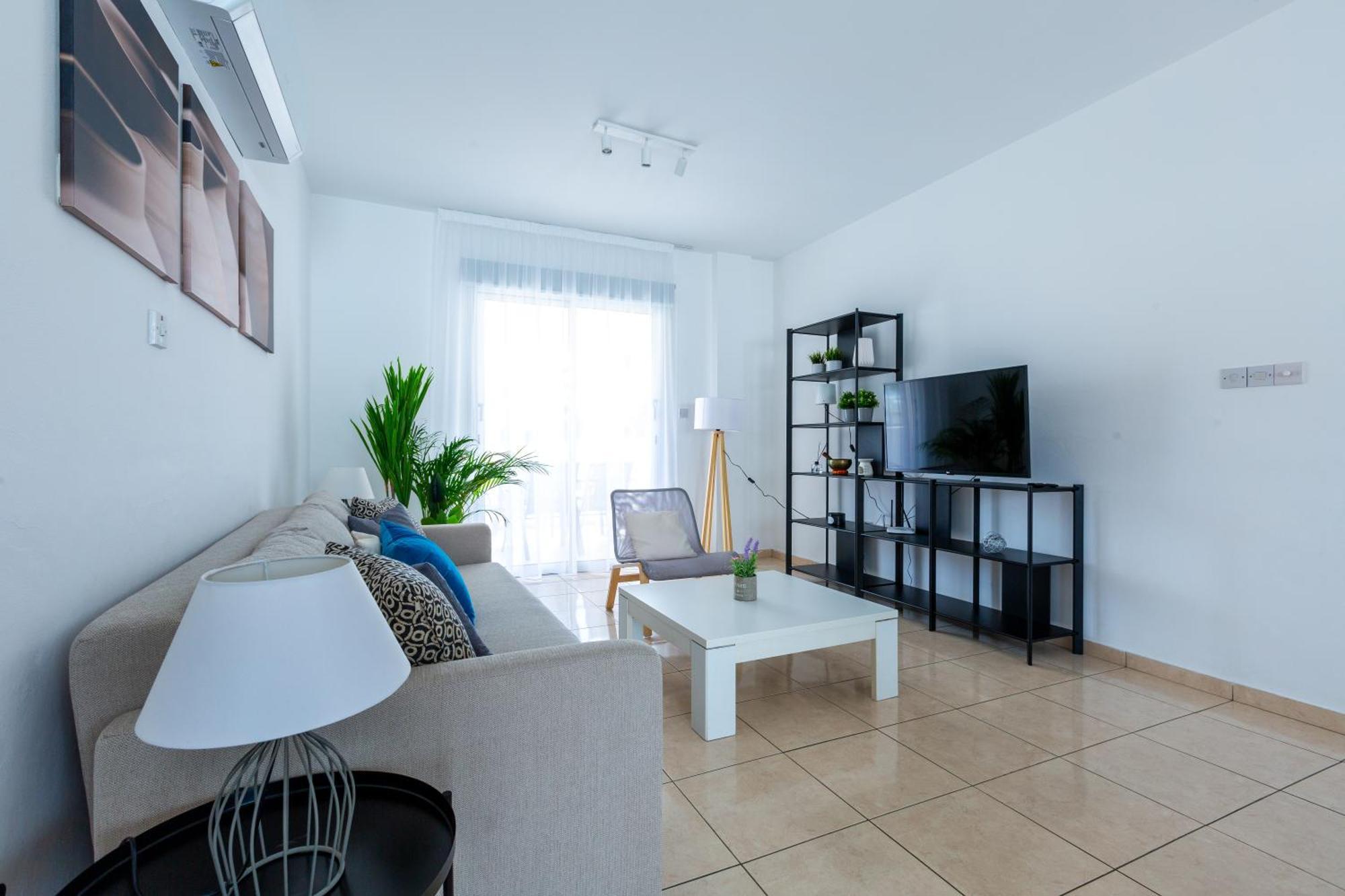 Beautiful 2 Bed Apartment In Paphos Cyprus エクステリア 写真