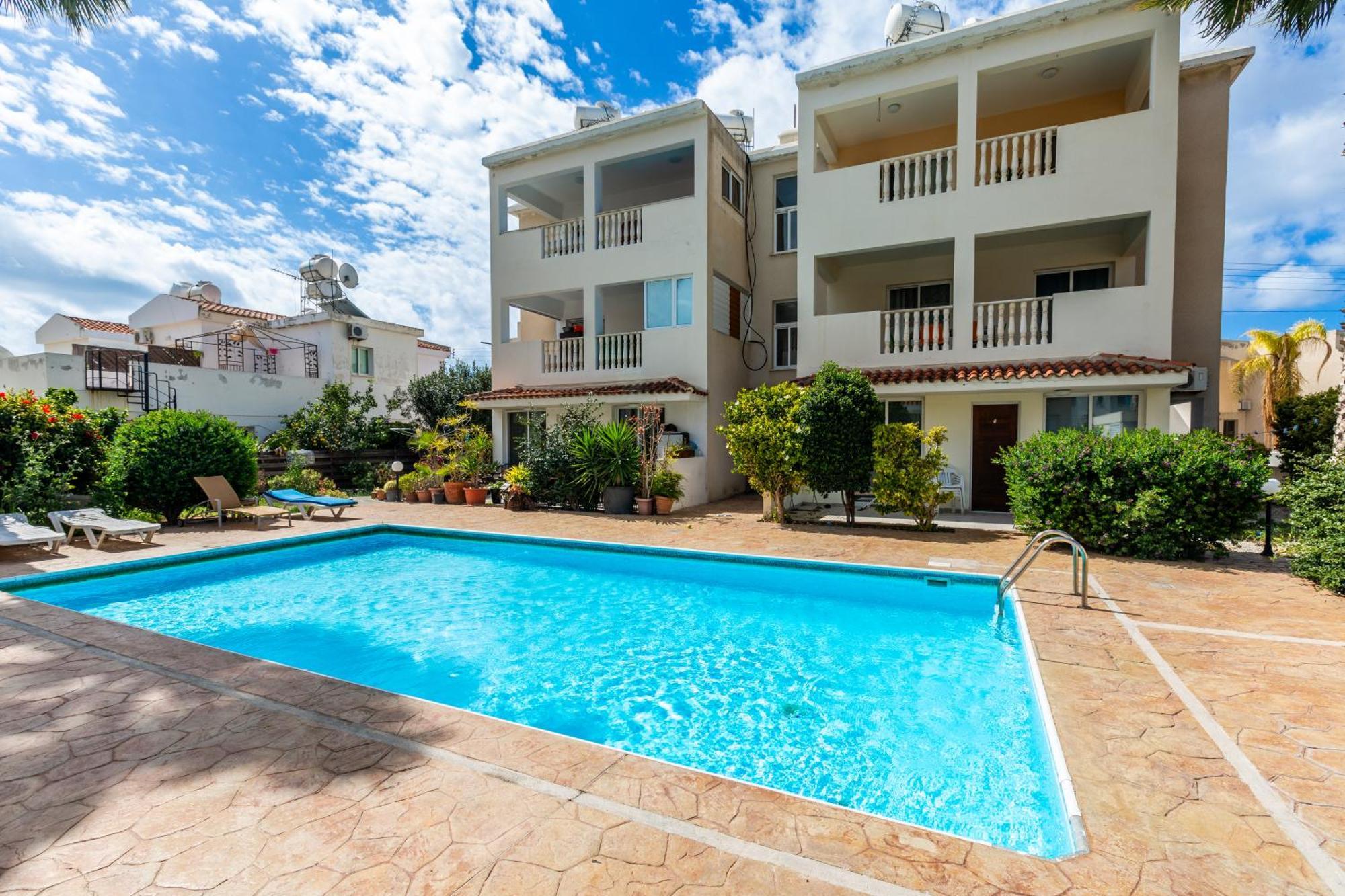 Beautiful 2 Bed Apartment In Paphos Cyprus エクステリア 写真