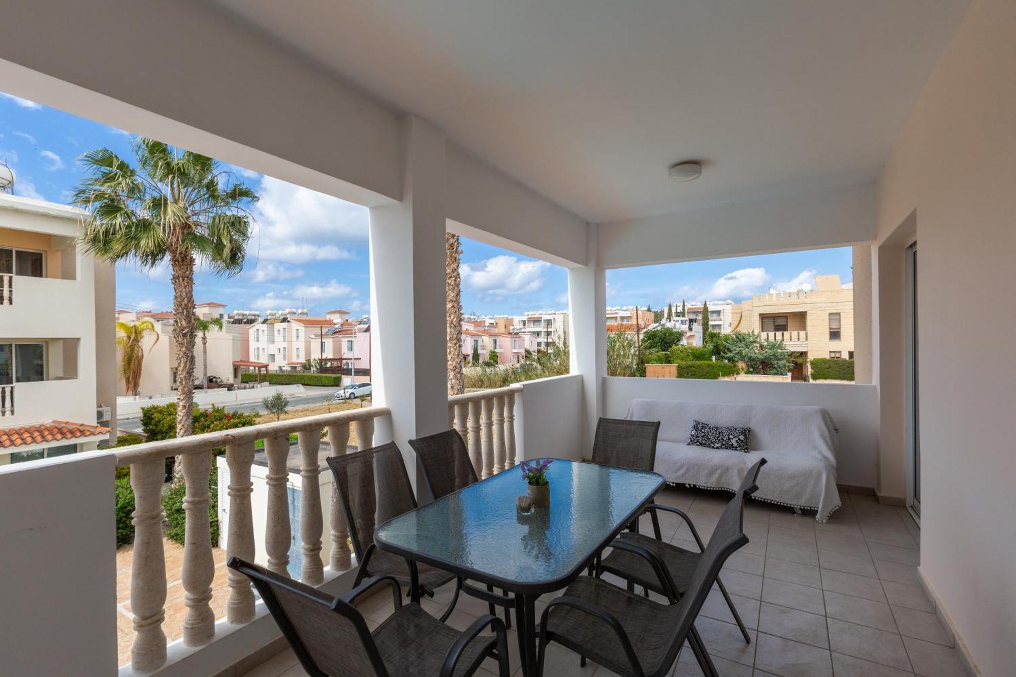 Beautiful 2 Bed Apartment In Paphos Cyprus エクステリア 写真
