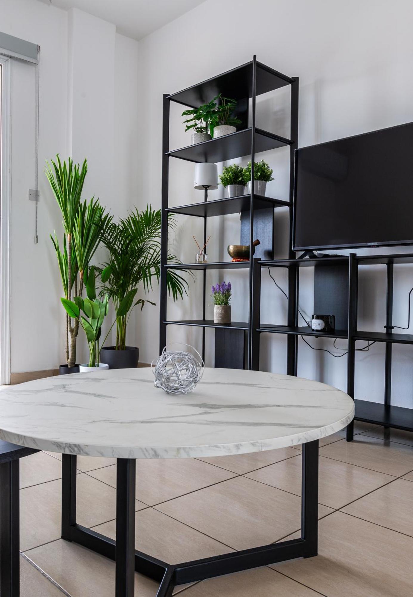 Beautiful 2 Bed Apartment In Paphos Cyprus エクステリア 写真