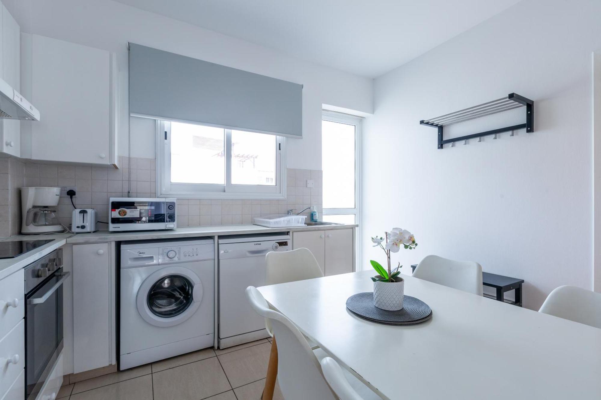 Beautiful 2 Bed Apartment In Paphos Cyprus エクステリア 写真