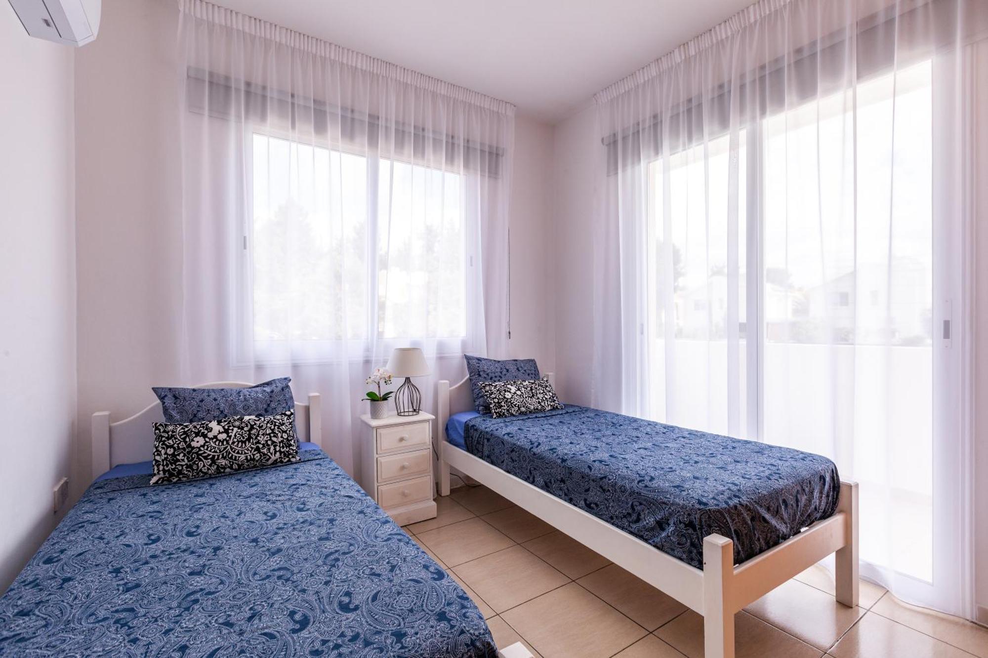 Beautiful 2 Bed Apartment In Paphos Cyprus エクステリア 写真