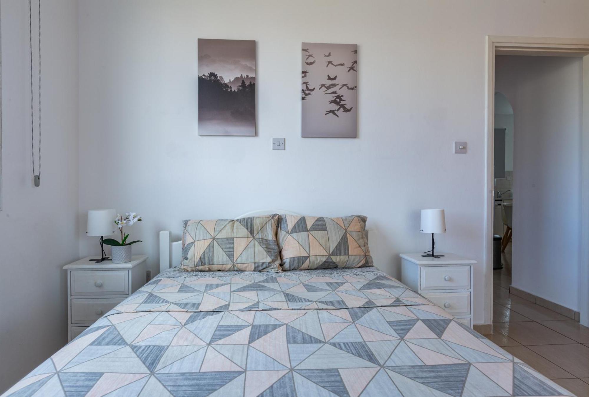 Beautiful 2 Bed Apartment In Paphos Cyprus エクステリア 写真