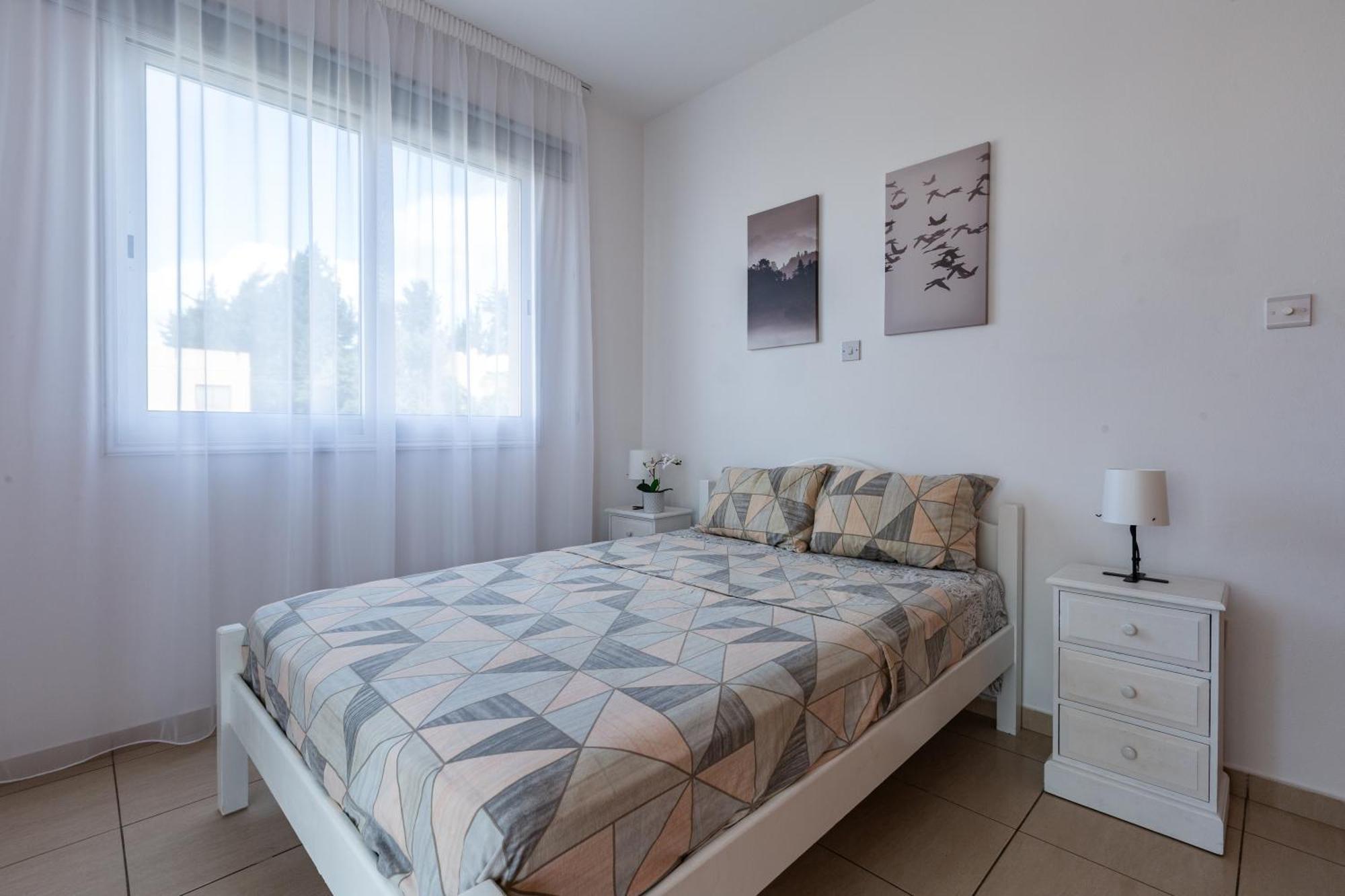 Beautiful 2 Bed Apartment In Paphos Cyprus エクステリア 写真