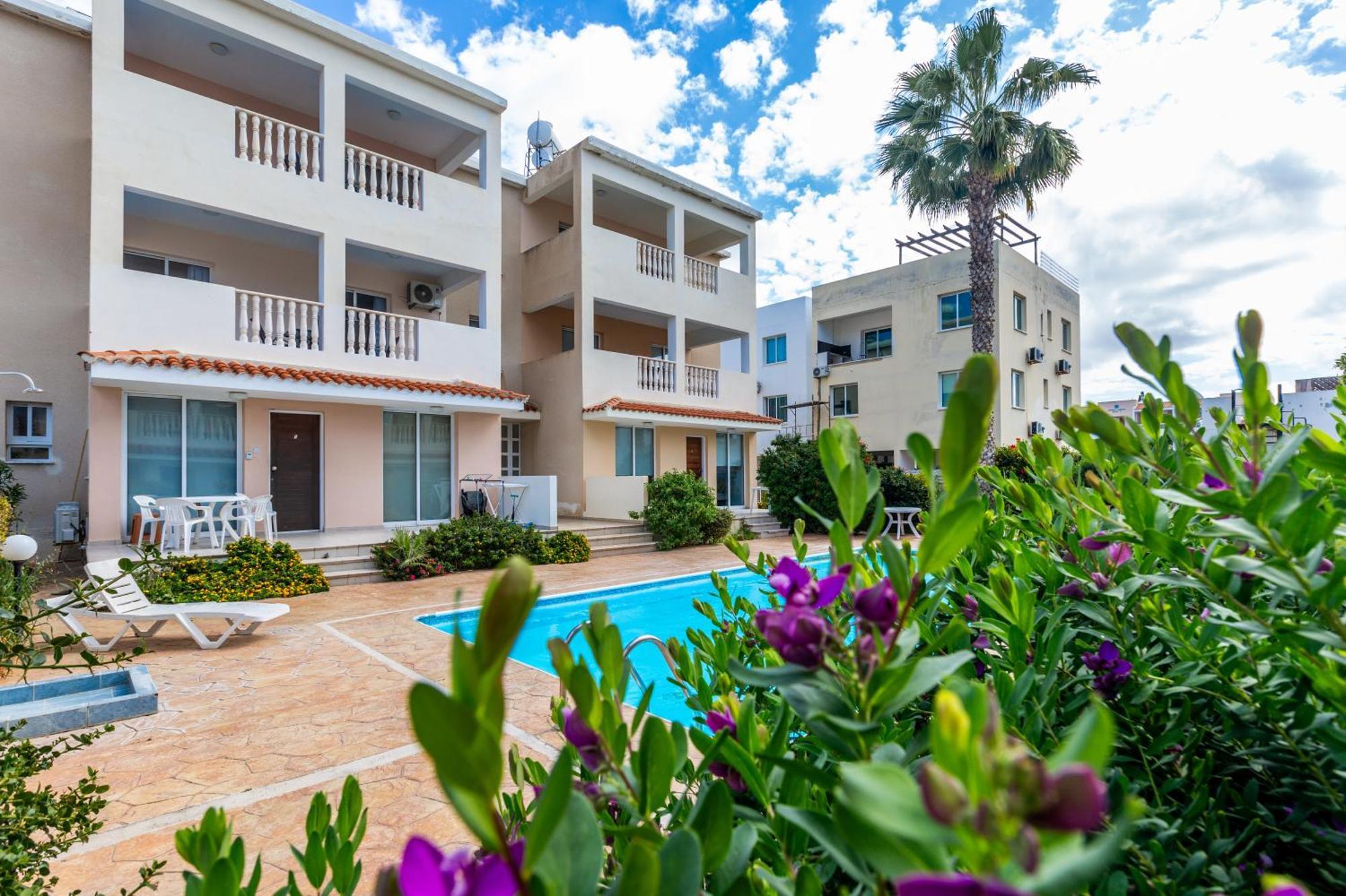 Beautiful 2 Bed Apartment In Paphos Cyprus エクステリア 写真
