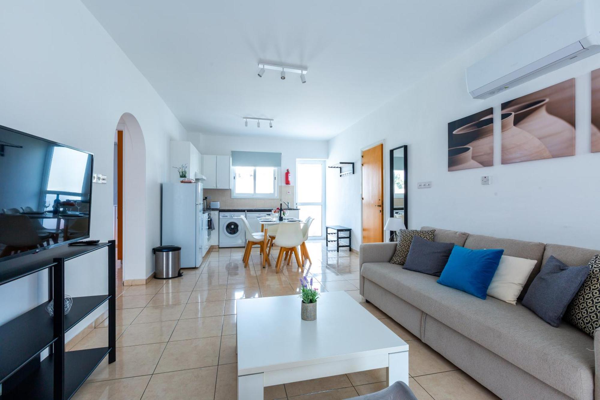 Beautiful 2 Bed Apartment In Paphos Cyprus エクステリア 写真